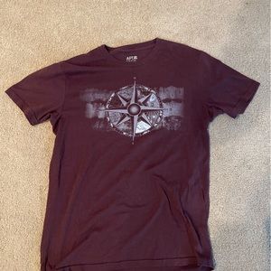 Men’s medium apt9 shirt